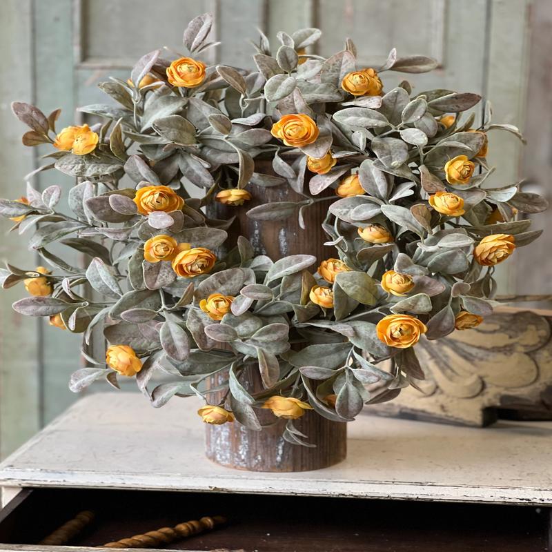 20" Amberly Blooms Wreath