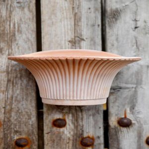 Bergs Potters Daisy Raw Rosa Wall Pot