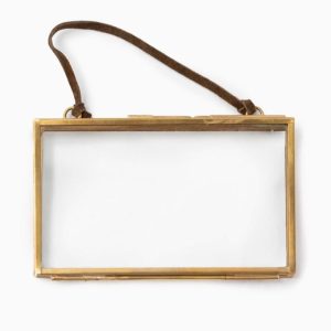 Horizontal Brass Hanging Frame - 5" x 3"