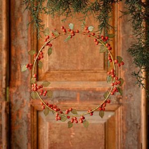 Wooden Pepper Berry Wreath - Large