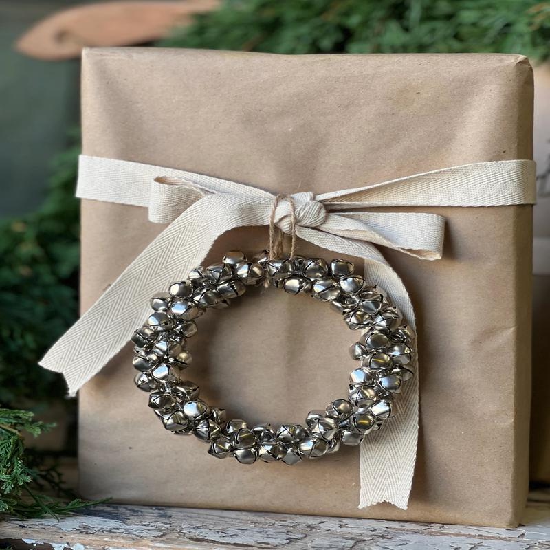 Jingle All The Way Bell Candle Ring Wreath - Silver