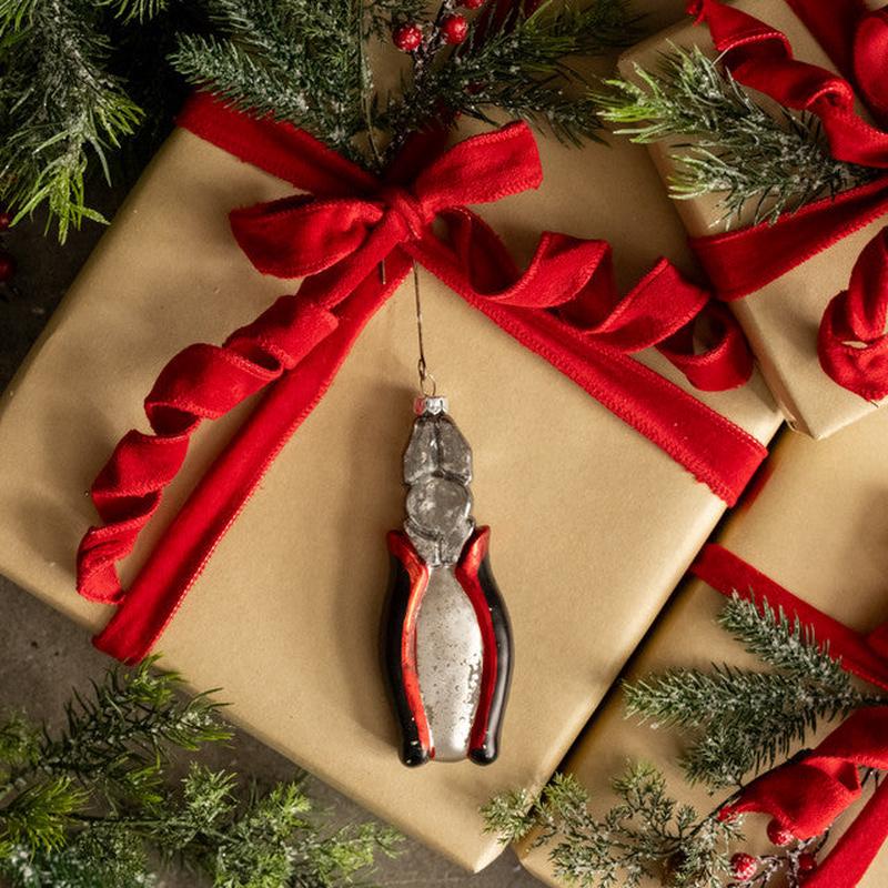 Pliers Ornament