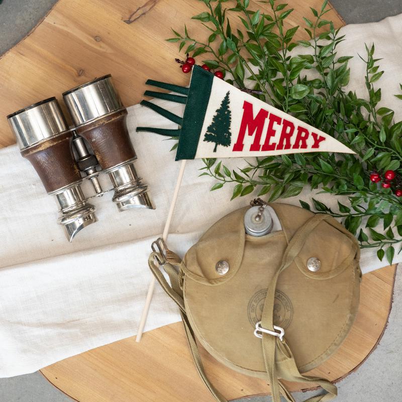 8" Merry Wool Pennant