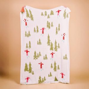 Cozy Dreams Apres Ski Blanket