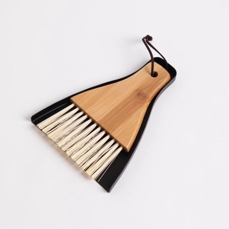 Gap Broom and Dustpan