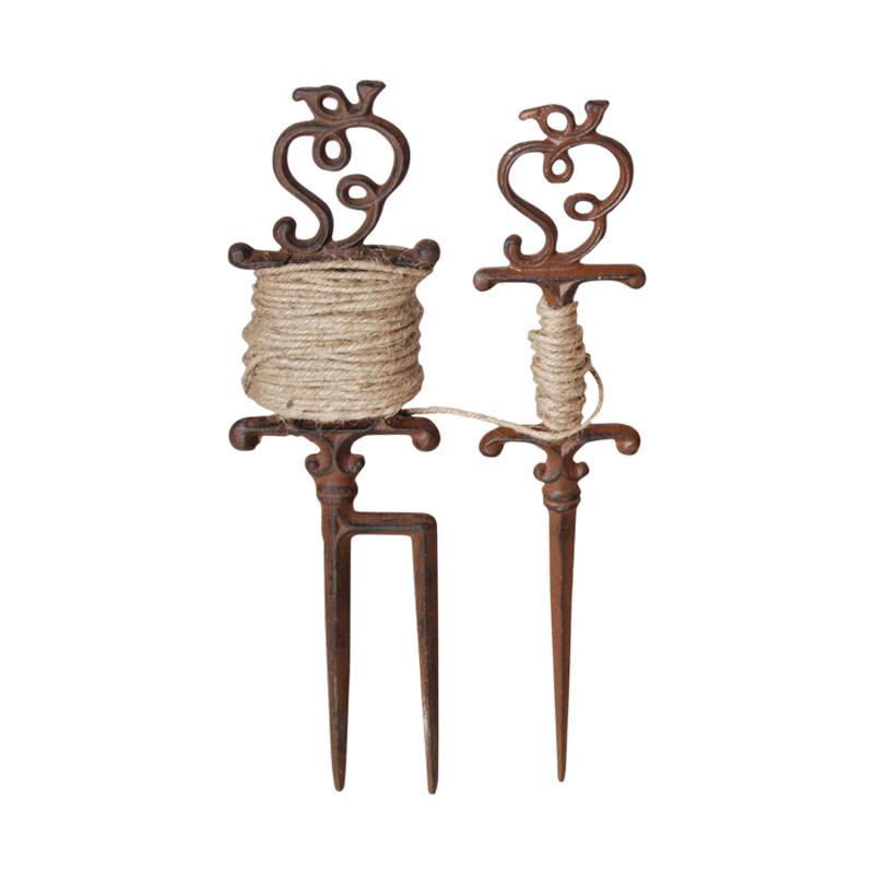 Set of 2 Garden Line with Rustic Finish