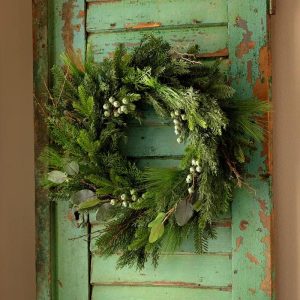 24" Carmel Mixed Wreath