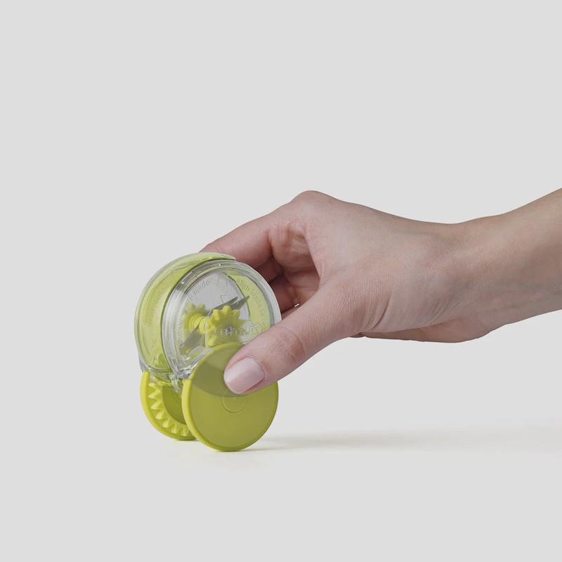 GarlicZoom Garlic Chopper