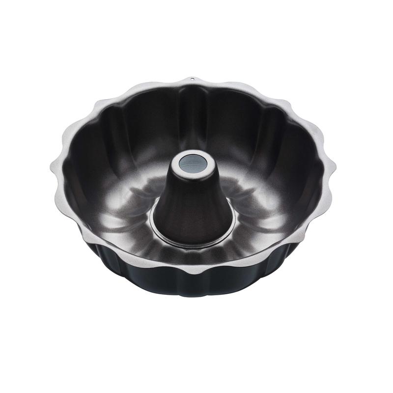 Masterclass Non-Stick Fluted Bundt Pan | 25cm