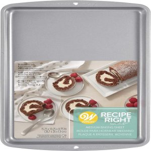Wilton Medium Baking Sheet | 15.25"x10.25"