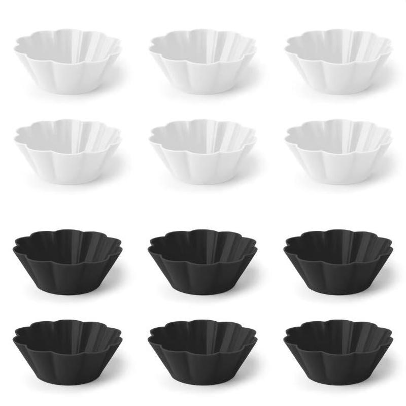 Black & White Scalloped Silicone Baking Cups, Set of 12