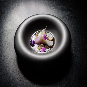 Night Gourmet Podium Dish