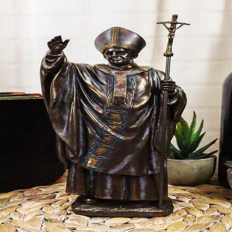 Ebros Vatican Catholic Church Pontiff Pope Francis Holding The Cross of Christ Statue