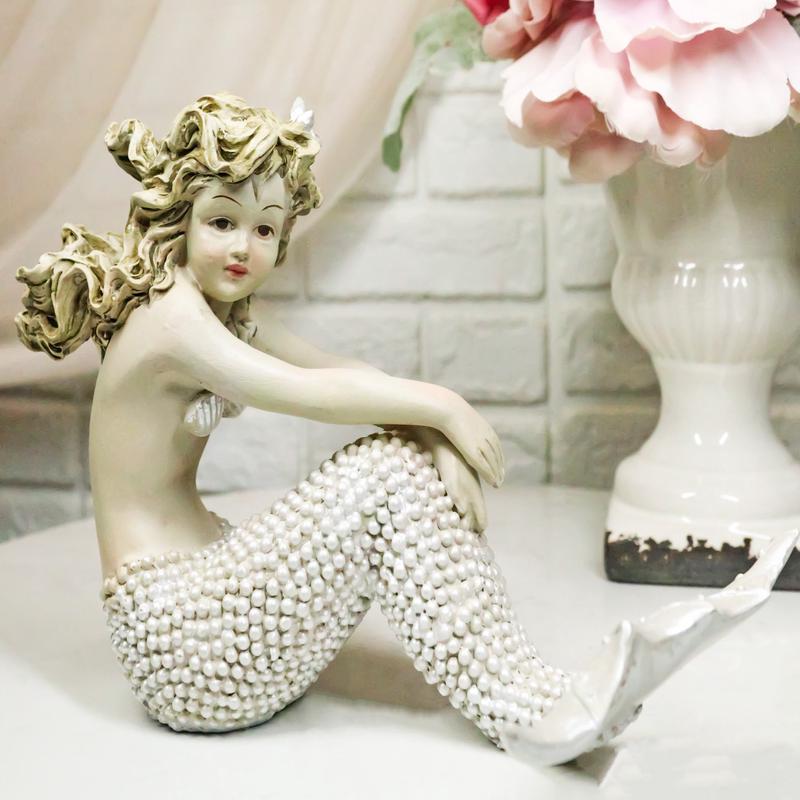 Vintage Ocean Atlantis Pretty Mermaid Girl With Beaded Tail Sitting Figurine