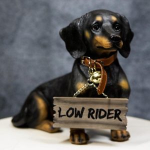 Ebros Adorable Black & Tan Dachshund Dog Welcome Statue 10.5"Tall Sausage Wiener Dog Figurine Guest Greeter Home Decor