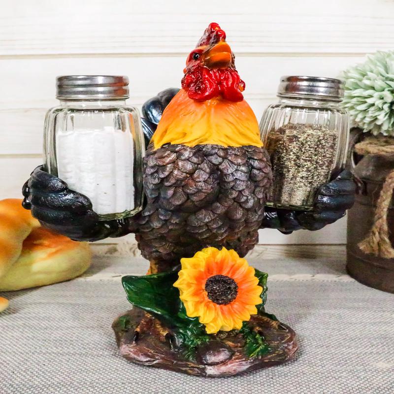 Farm Barnyard Rooster Salt Pepper Shakers Holder Figurine Spice To Crow About