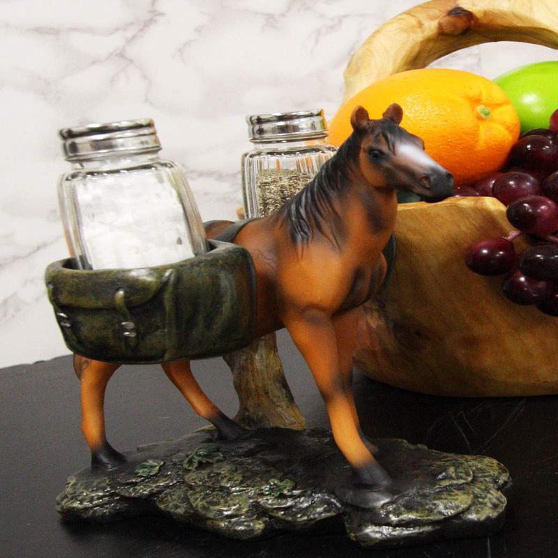 Western Brown Stallion Horse With Saddlebags Salt Pepper Shakers Set Figurine