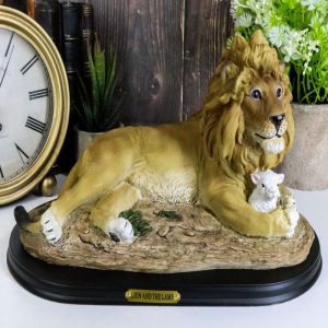 Ebros Christian Inspirational Lion and The Lamb Statue With Base And Brass Plate Title