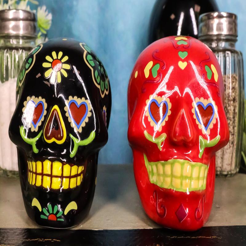 Day Of The Dead Black And Red Floral Sugar Skulls Salt Pepper Shakers Set