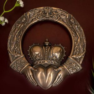 Ebros Royal Celtic Claddagh Ring Wall Plaque Figurine Love Friendship Loyalty