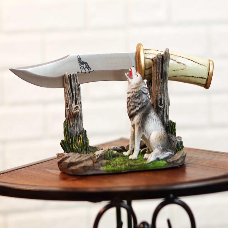 Rustic Forest Howling Gray Wolf Display With Decorative Dagger Knife Statue Set