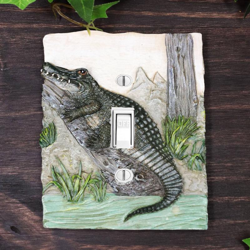 Pack of 2 Wildlife Bayou Swamp Alligator Single Toggle Switch Wall Outlet Plate