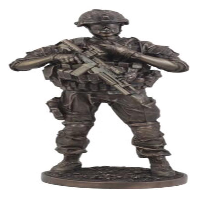 Modern Infantry Soldier Statue 13"Tall Rifleman Reporting Detail To Headquarters