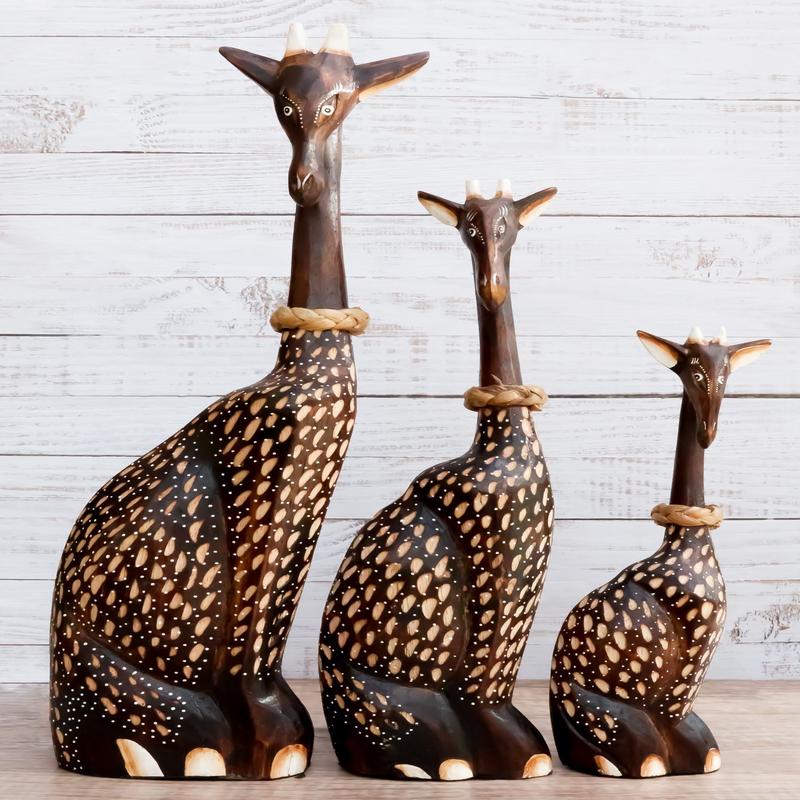 Balikraft Balinese Wood Handicrafts Large Safari Giraffe Family Figurine Set