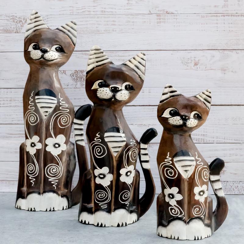 Balinese Wood Handicraft Striped Ears Feline Cat Family Set of 3 Figurines 20"H