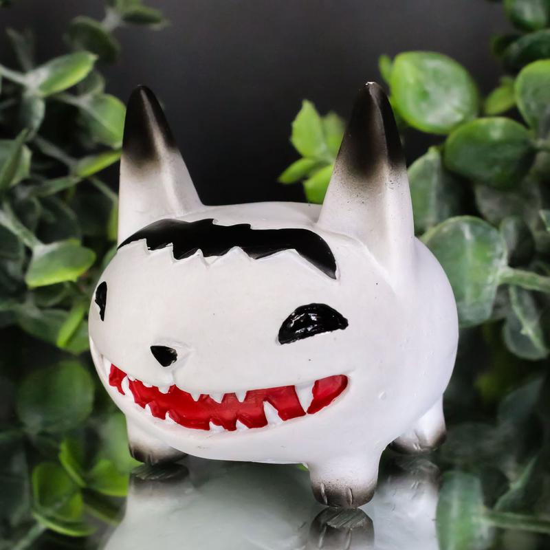 Underbedz White Ozzy Pet Pig Piglet Monster Demon Small Collectible Figurine