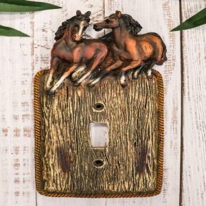Set Of 2 Novelty Western Country Equine Horses Single Toggle Switch Plates