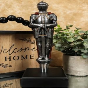 Medieval Suit Of Armor Kings Knight Swordsman Novelty Beer Tap Handle Figurine