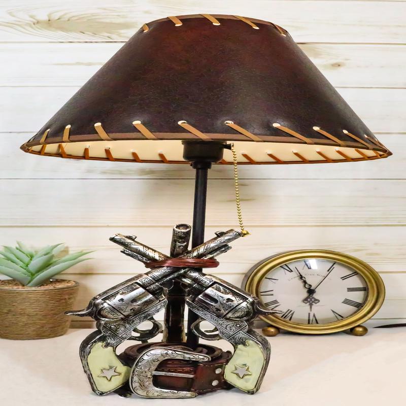 Rustic Western Triple Six Shooter Revolver Gun Pistols Cowboy Buckle Table Lamp