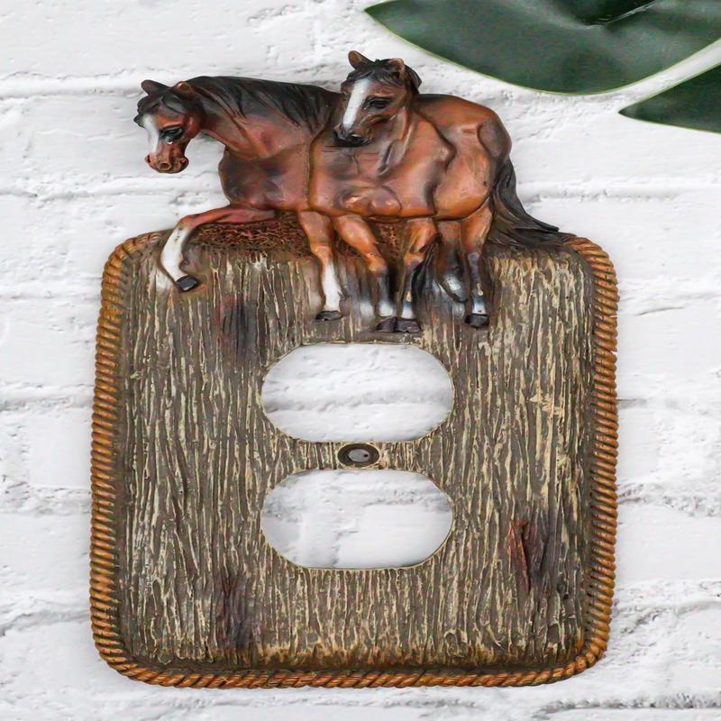 Set Of 2 Novelty Western Country Equine Horses Double Receptacle Outlet Plates