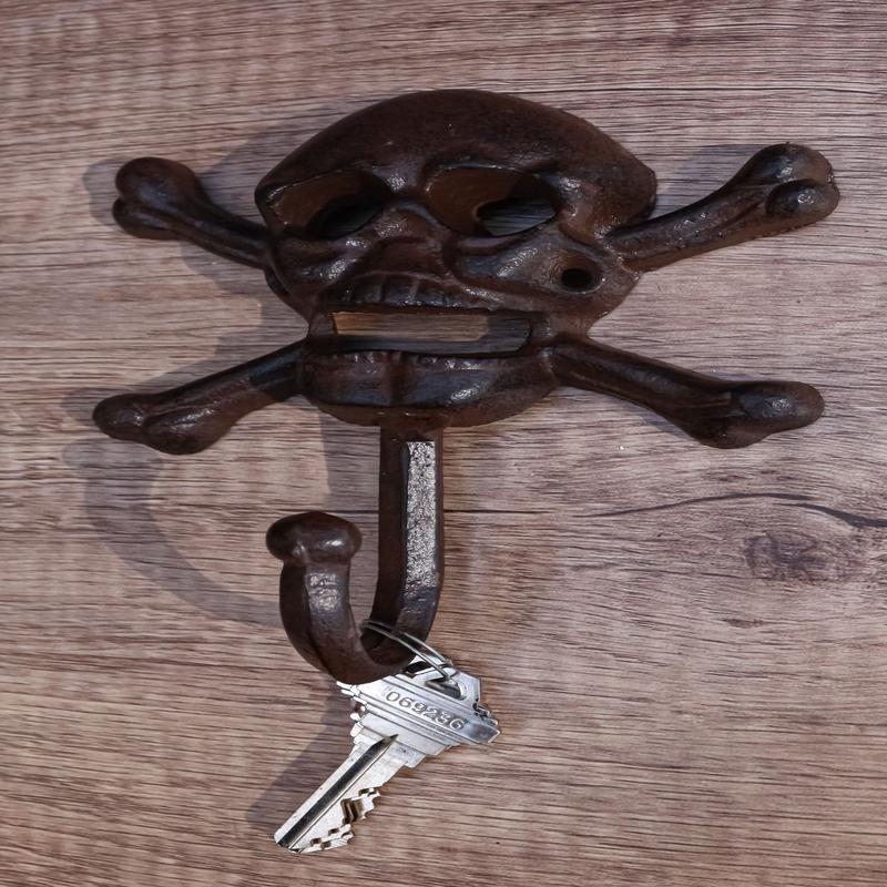 Set of 2 Macabre Halloween Pirate Ghastly Skull Skeleton Crossed Bones Wall Hook