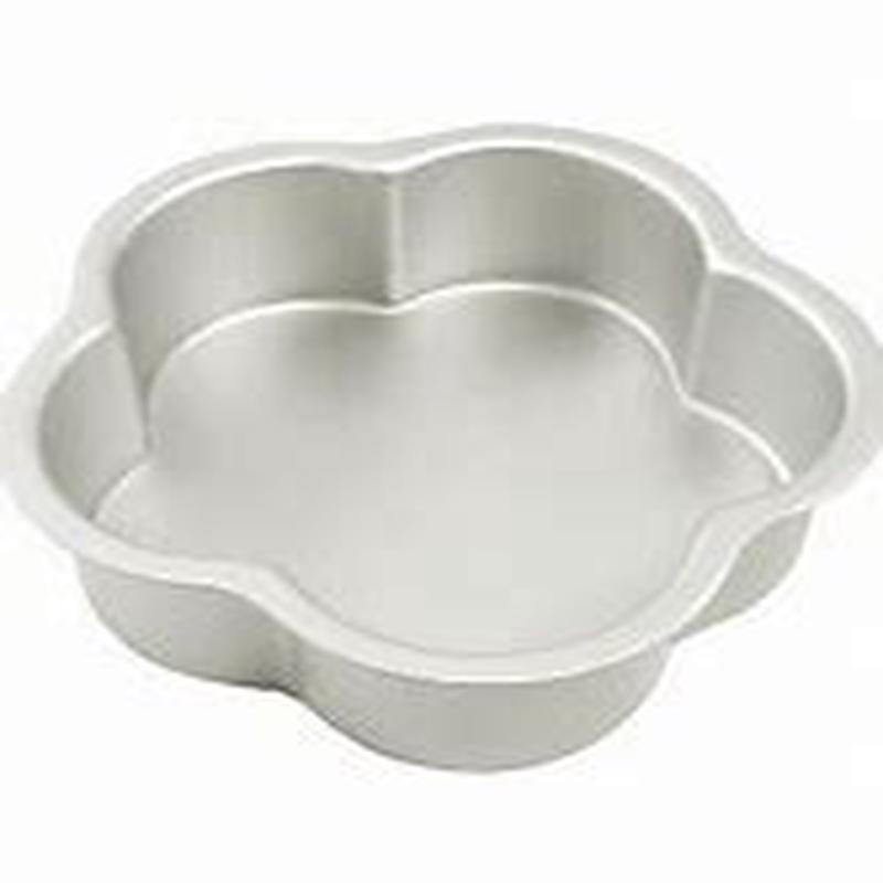 Fat Daddio's Petal Shaped Cake Pan 8"x2"