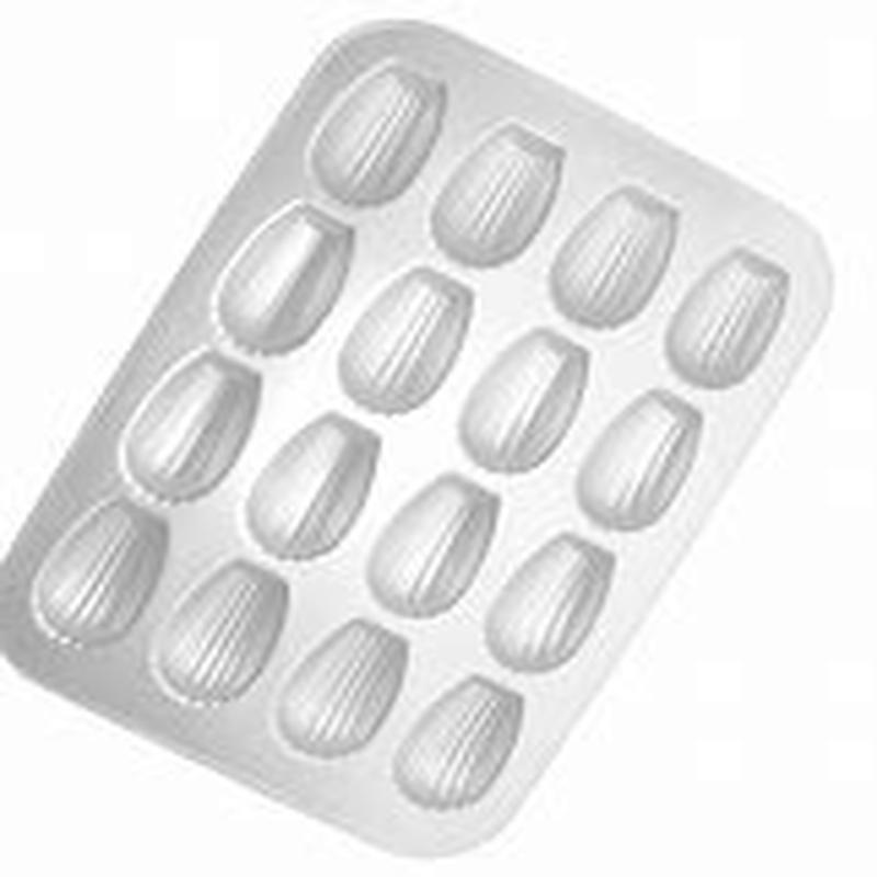 Fat Daddio's Madeleine Pan 16 Shells