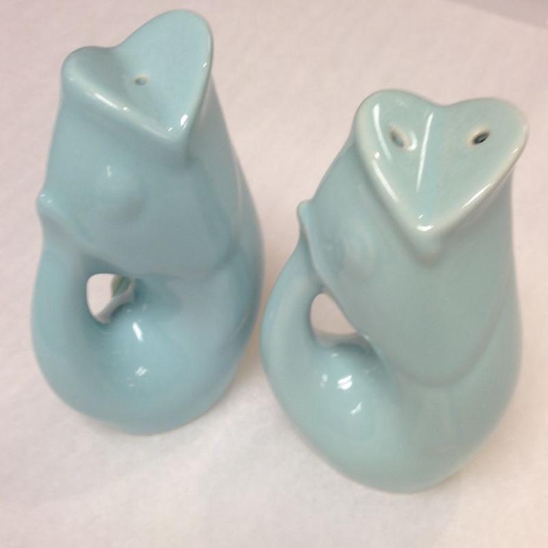 Gurgle Pot Salt and Pepper Set Light Blue