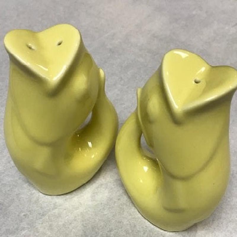 Gurgle Pot Salt and Pepper Set Yellow