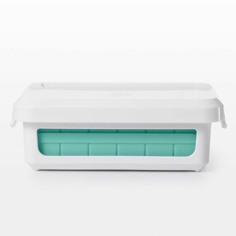 OXO Covered Cocktail Ice Cube Tray