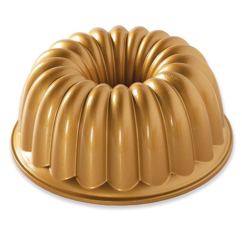 Nordic Ware Cast Aluminum Elegant Party Bundt Pan, Gold