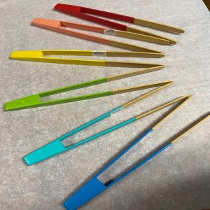 Port Style Magnet Tongs Assorted Colors